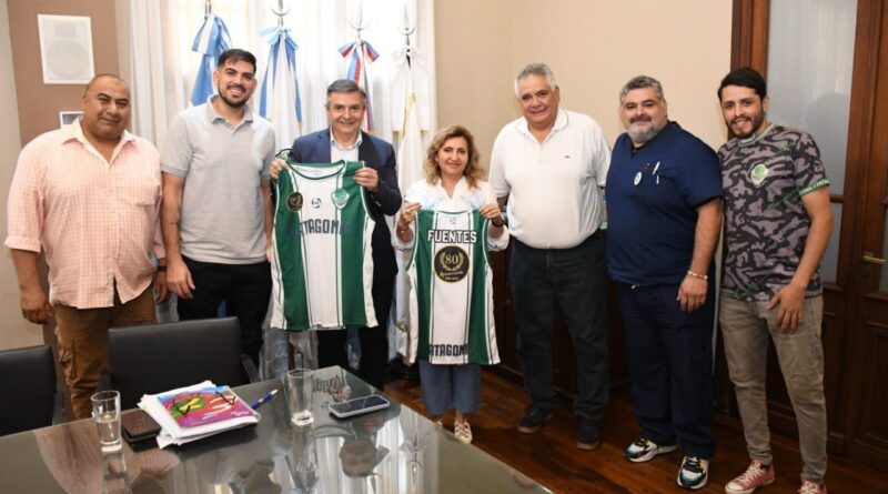 Fuentes mantuvo una reunión de trabajo con la comisión directiva del Club Patagonia