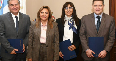 La intendente Fuentes tomó juramento a nuevos funcionarios